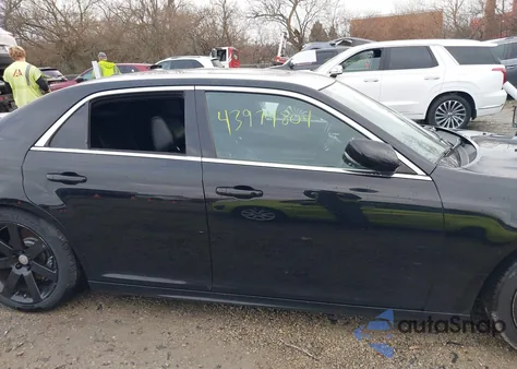 2012 Chrysler 300 Srt8 z USA, uszkodzony, nr VIN 2C3CCAFJ5CH801294